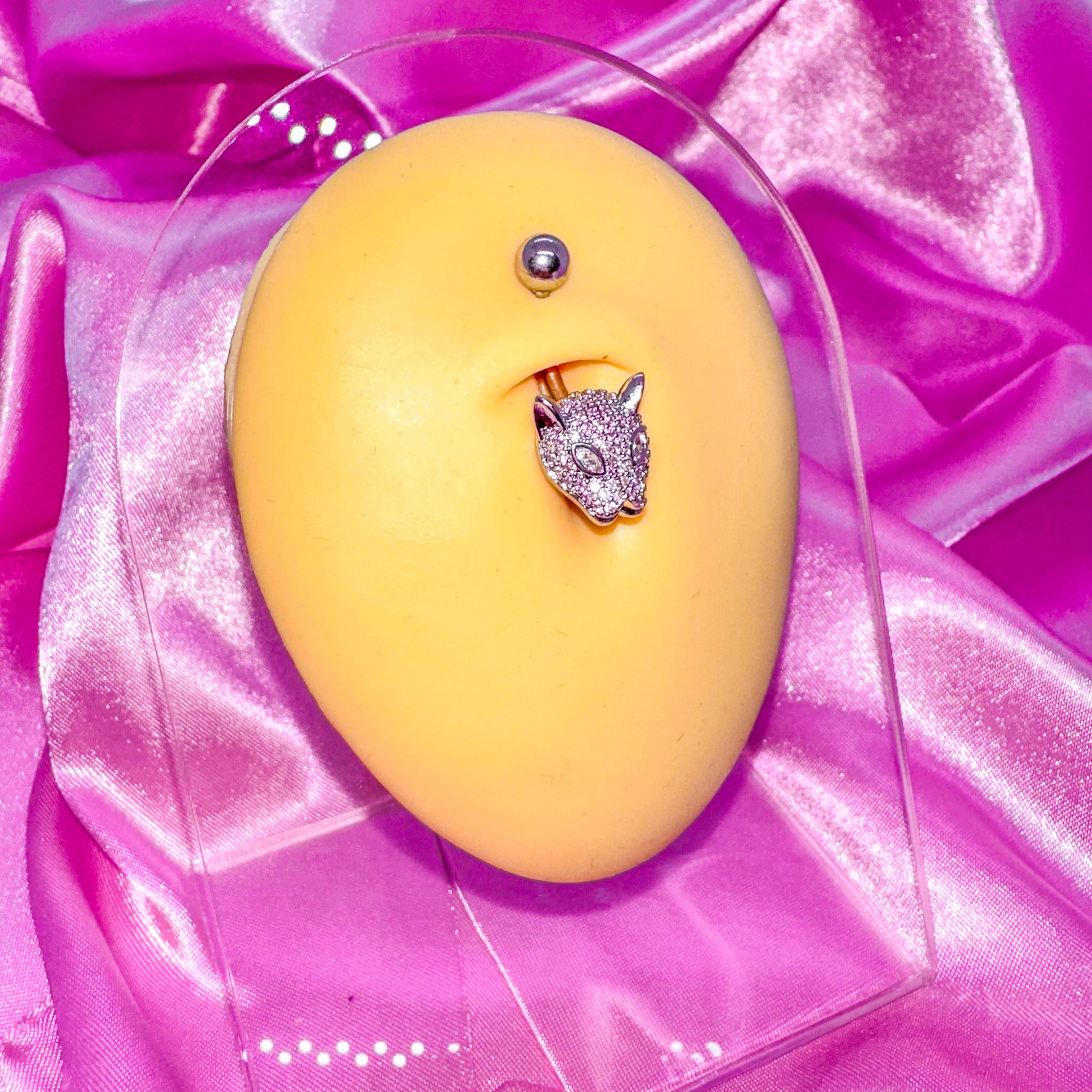 Belly Jaguar Piercing