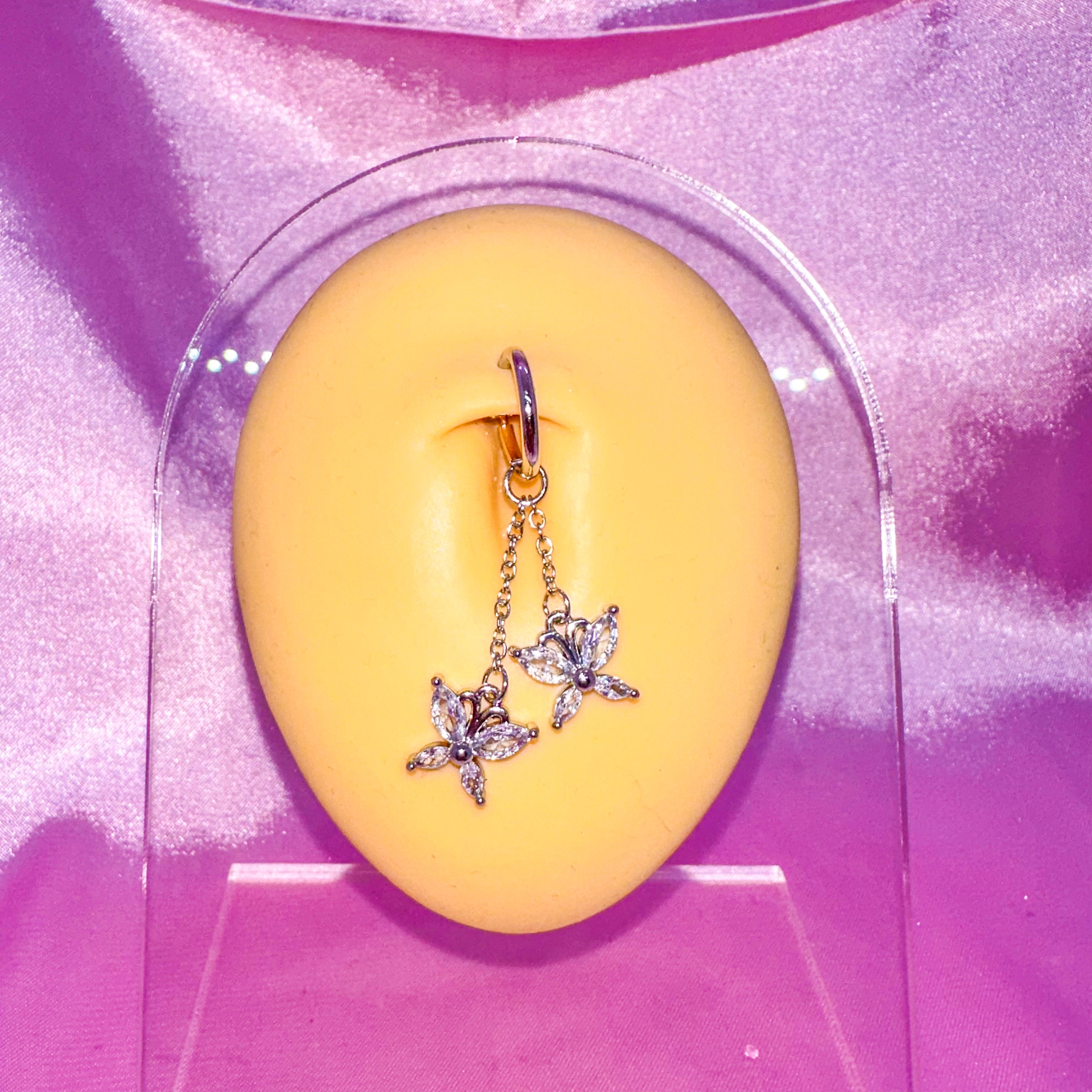 Faux piercing au ventre scintillant