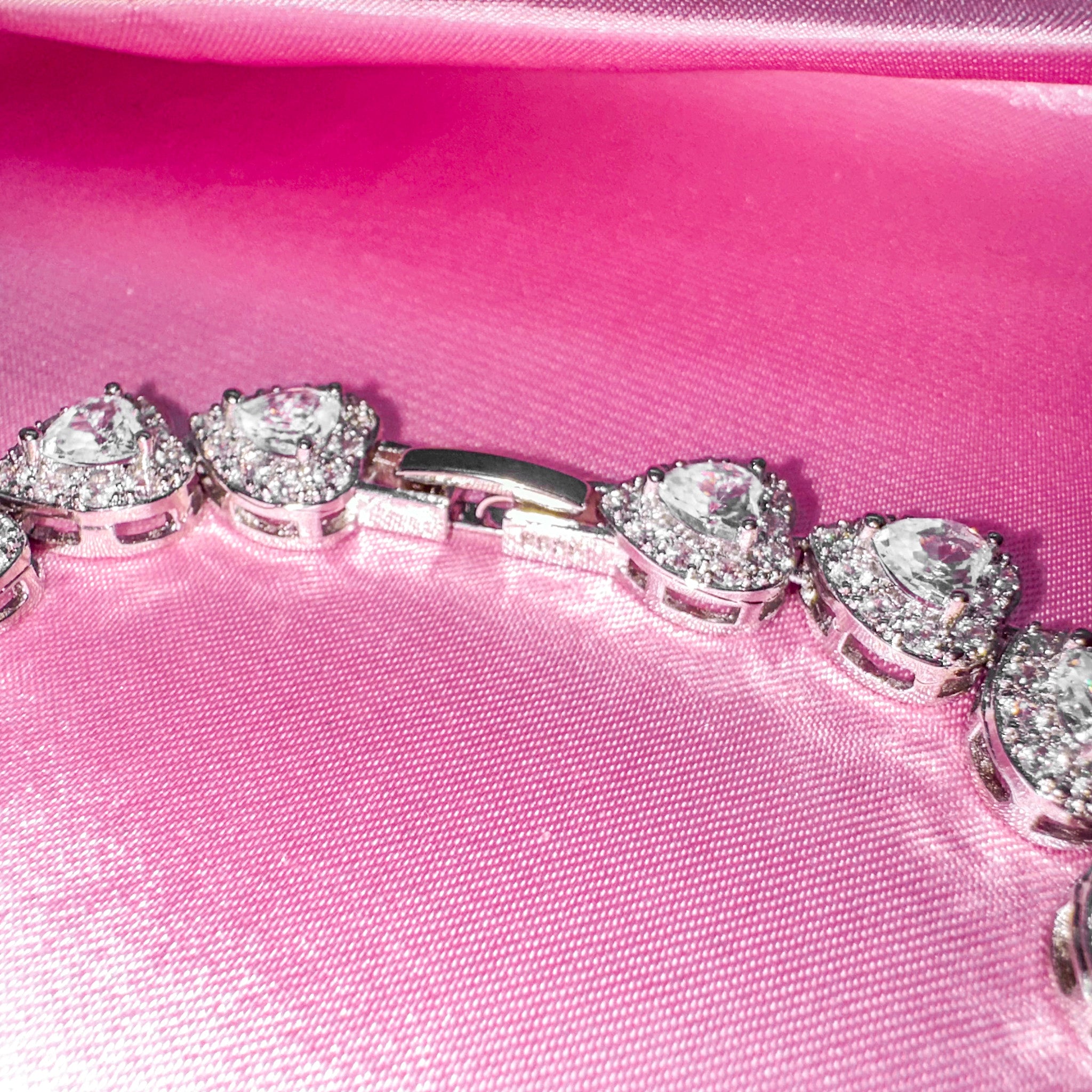 925 Luxury Heart Bracelet