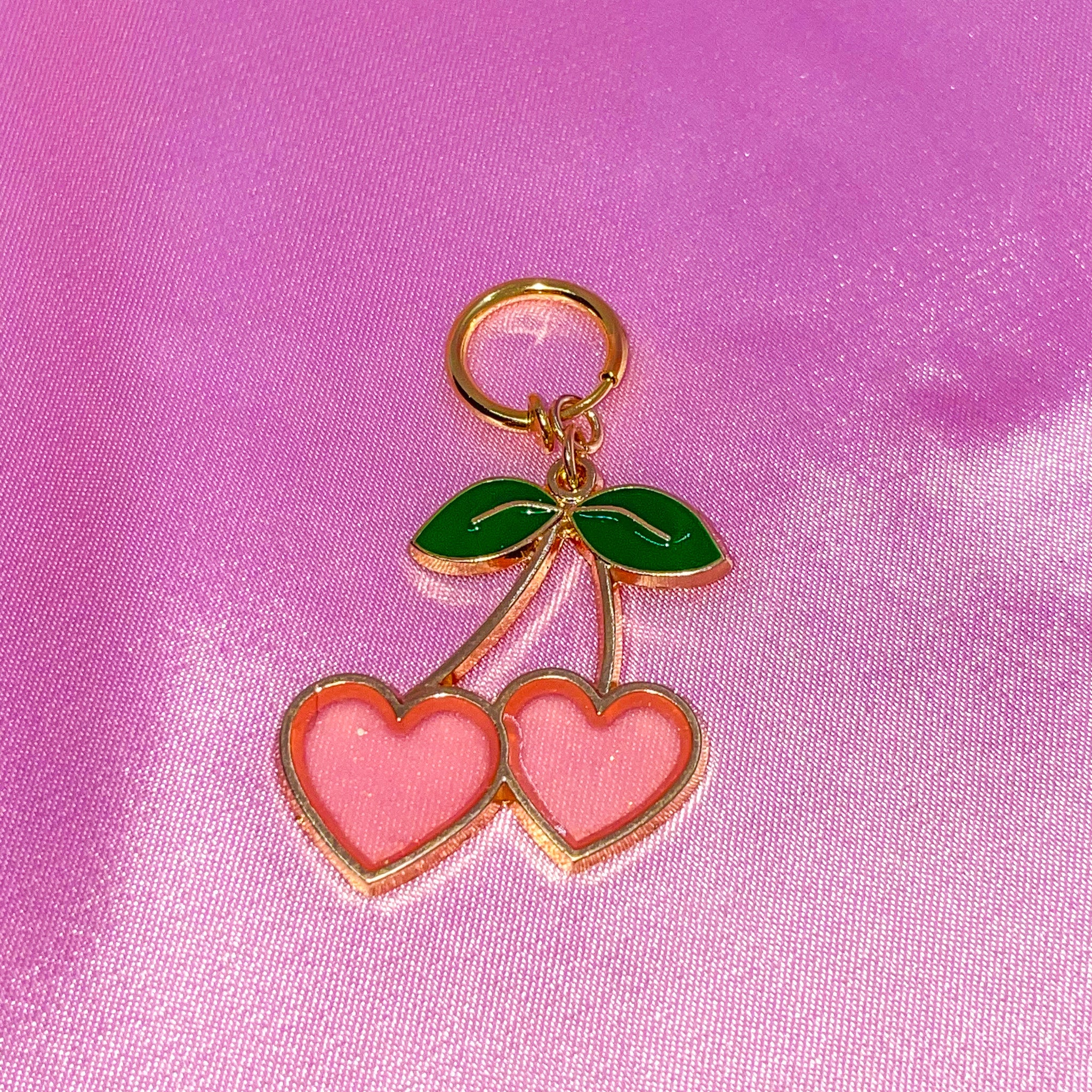 Faux Piercing Au Nombril Cerise