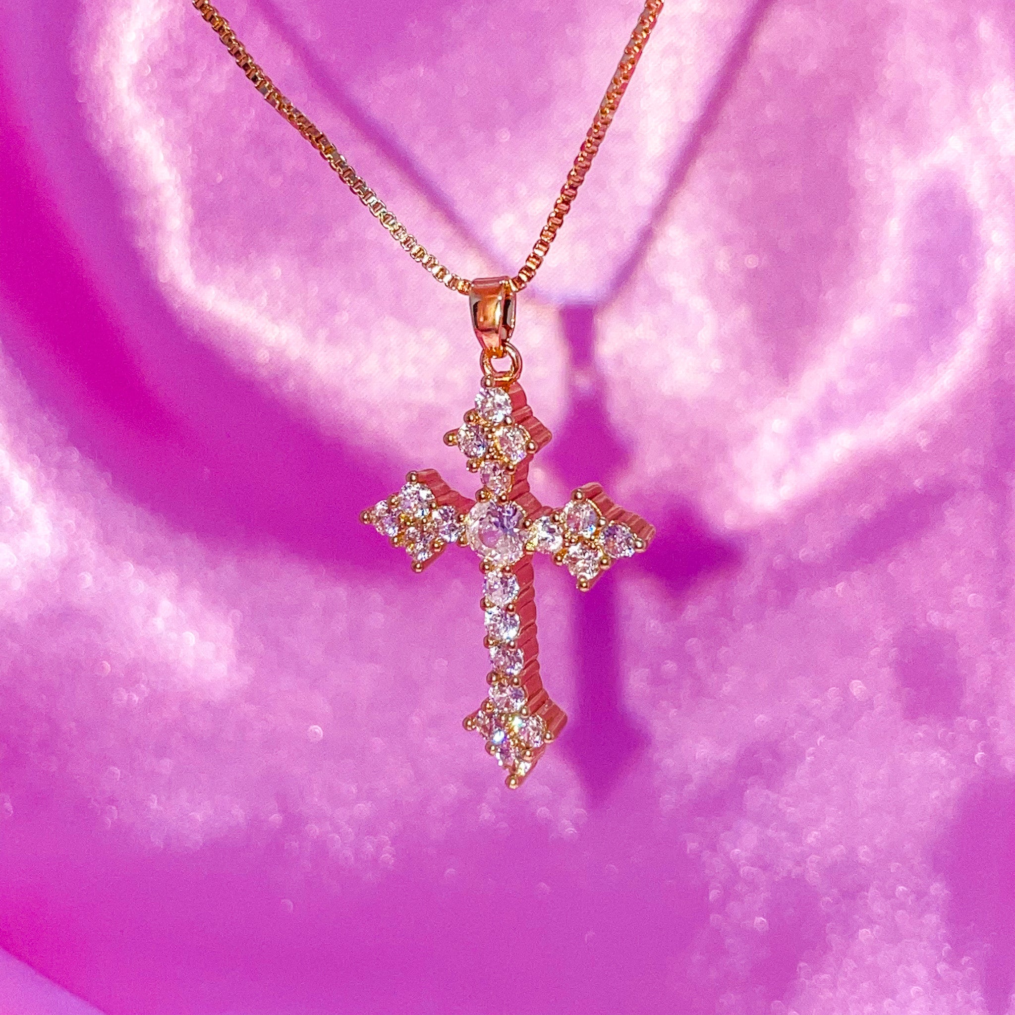 Victoria Cross Necklace Gold