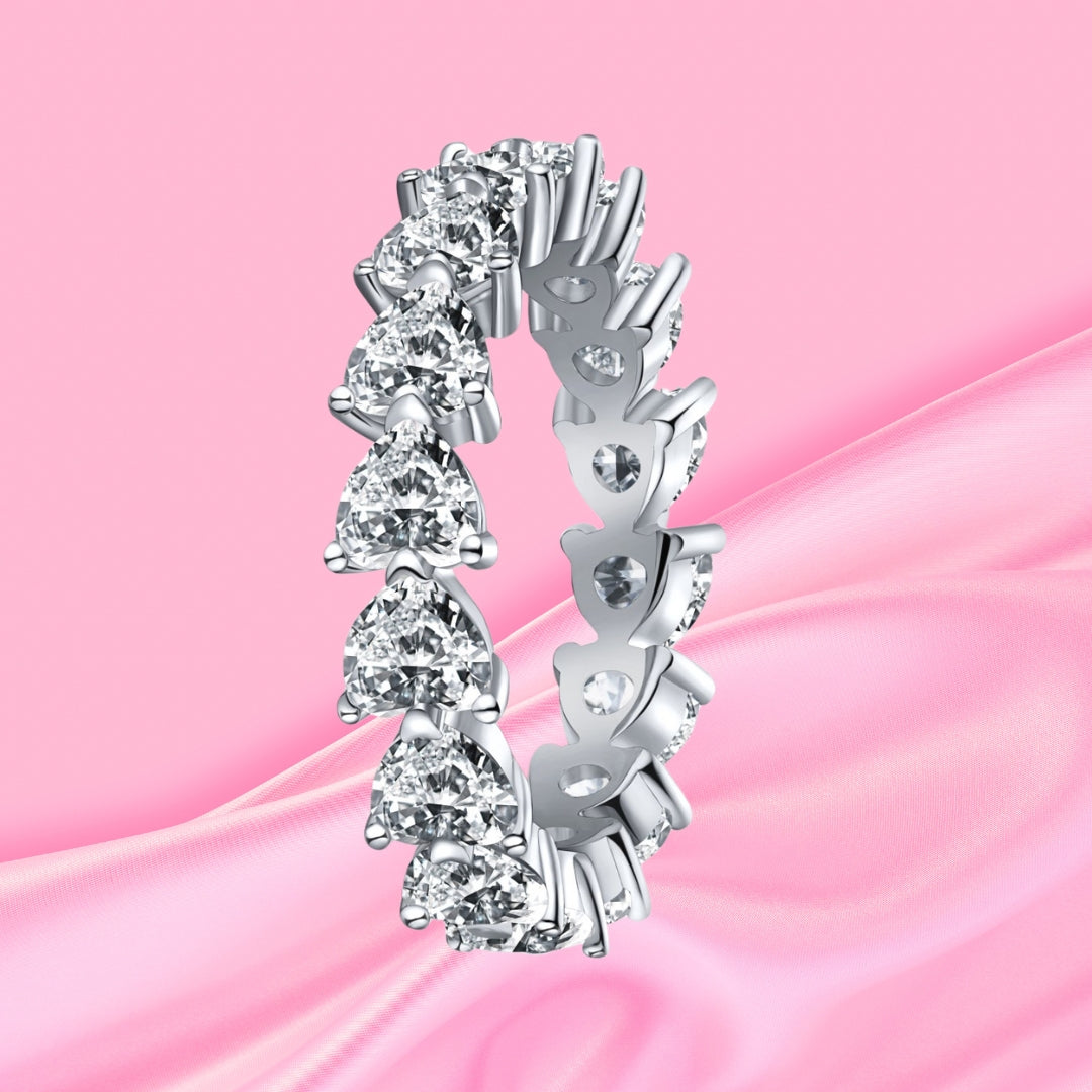 Privé Luxe Heart Ring