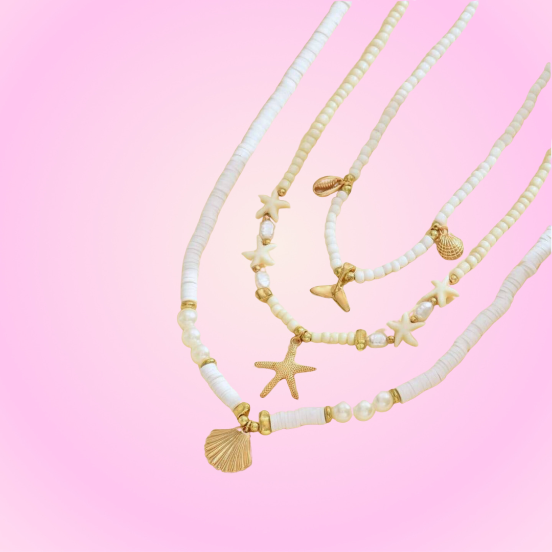 Phi Phi Necklace Set