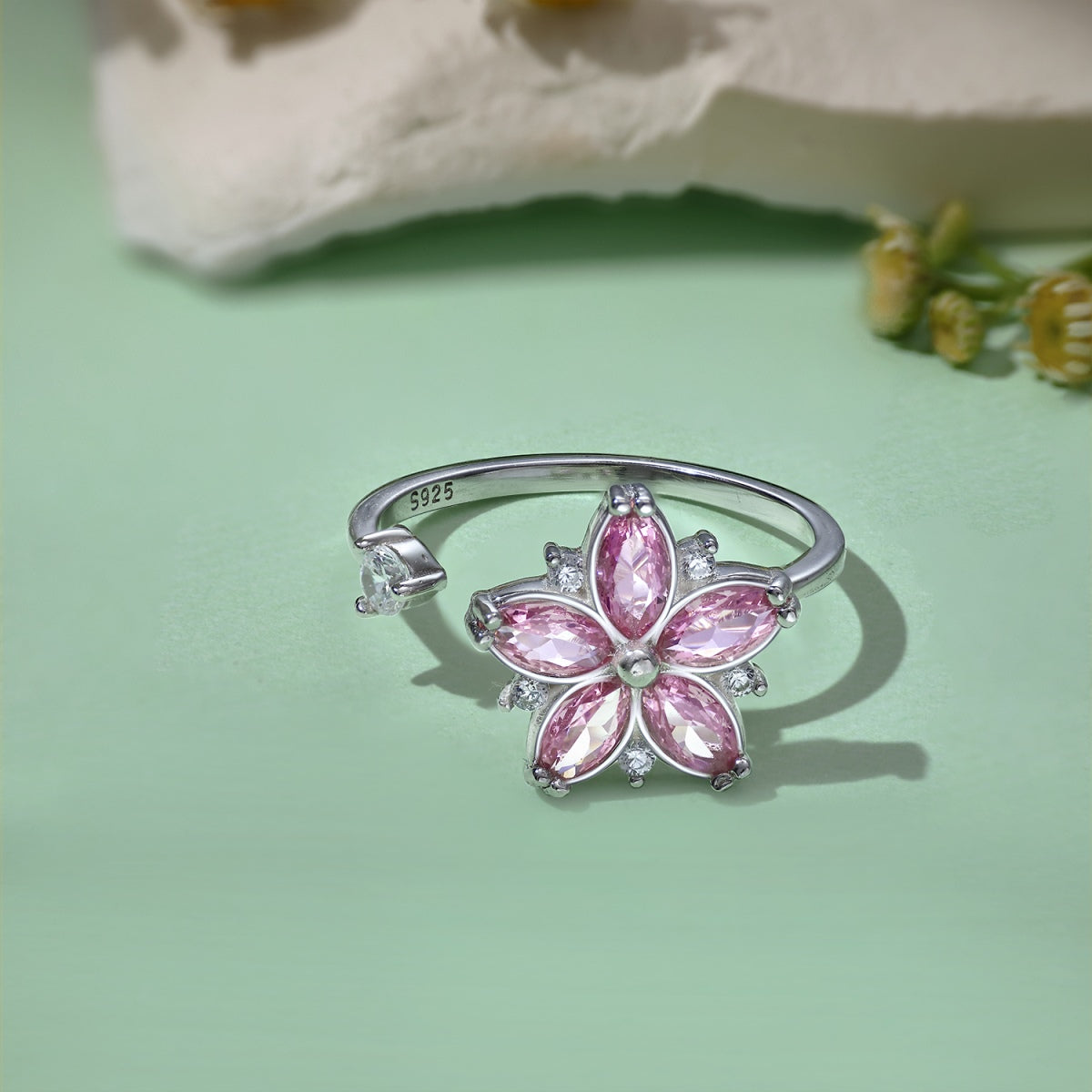 Privé Flower Anxiety Ring