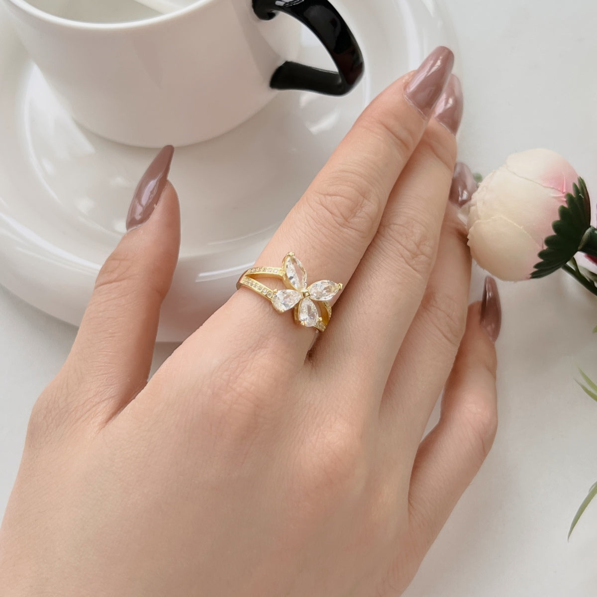 Privé Butterfly Radiance Ring