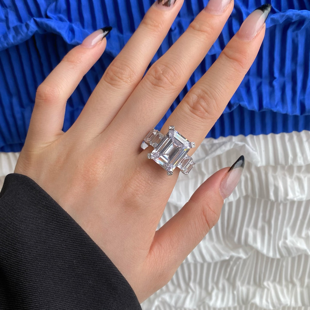 Privé Glamorous Ring