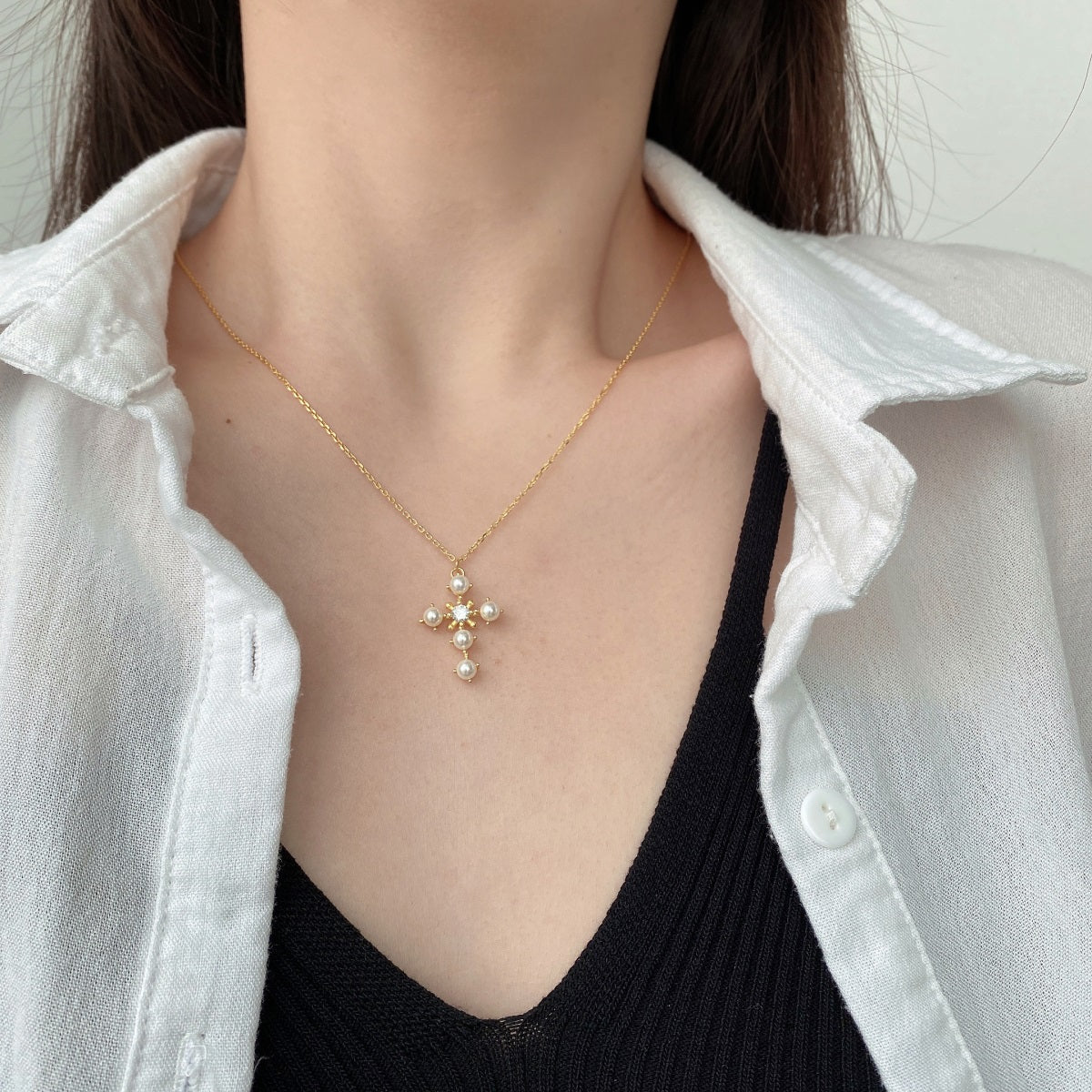 Privé Grace Cross Necklace