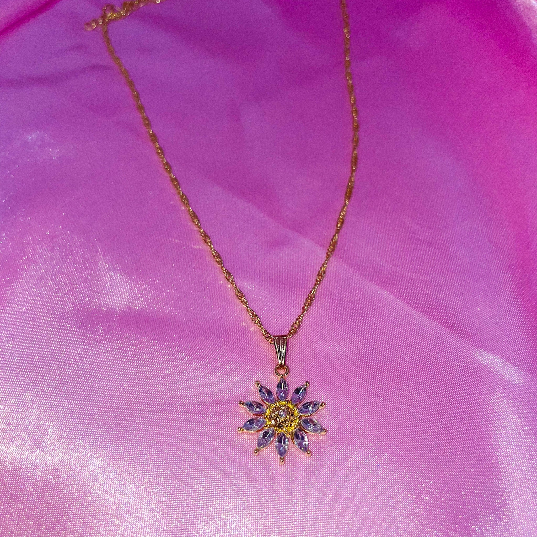 Daisy Necklace