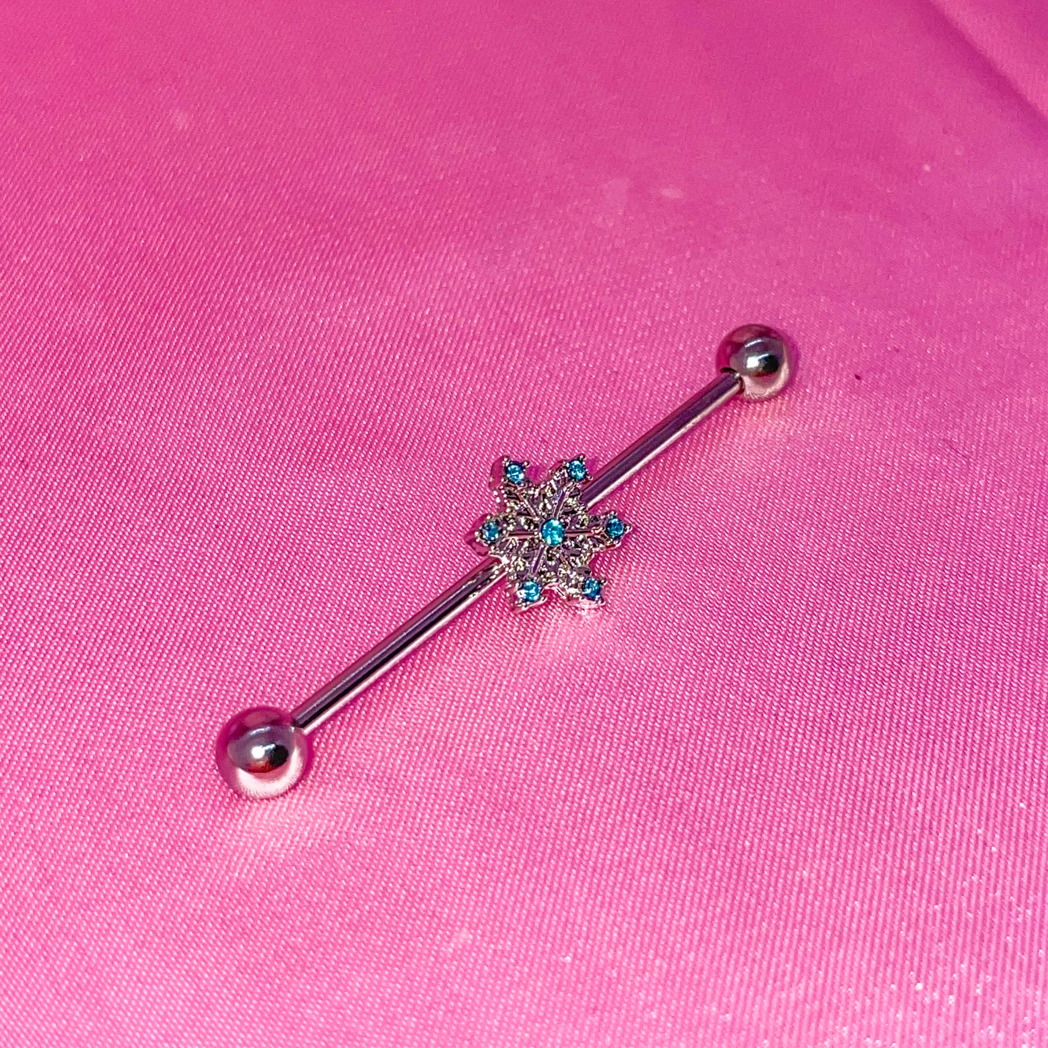 Industriel Piercing Neige